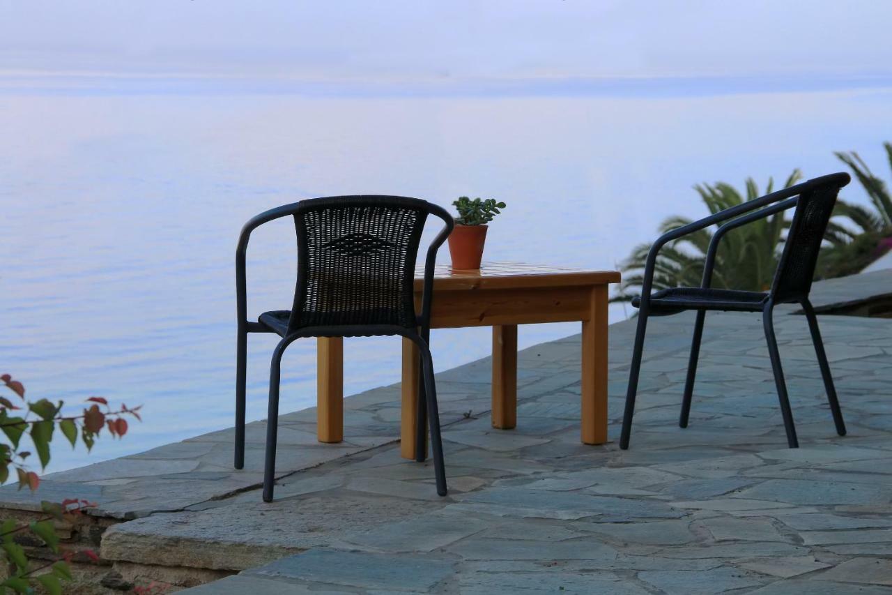Cozy Guesthouse - Agios Romanos ภายนอก รูปภาพ