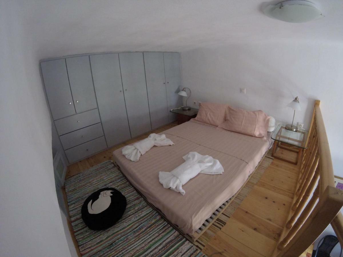 Cozy Guesthouse - Agios Romanos ภายนอก รูปภาพ